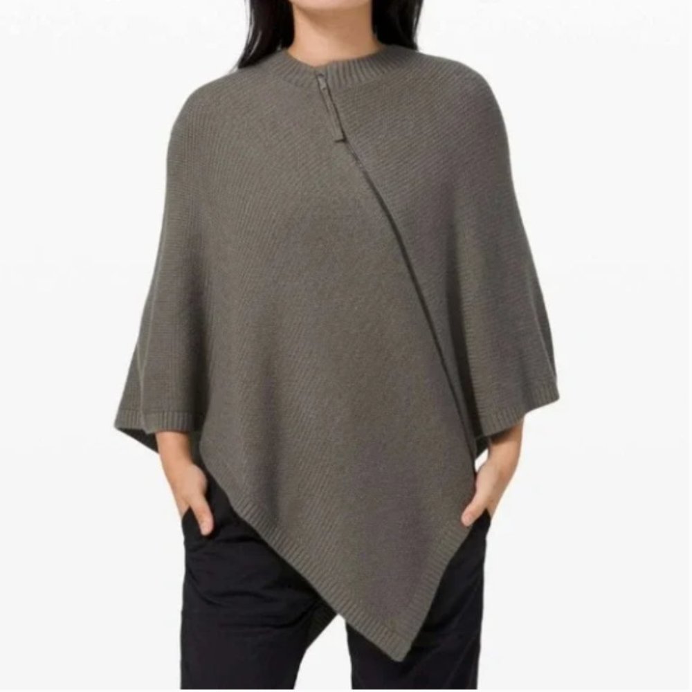 Lululemon On The Go Poncho